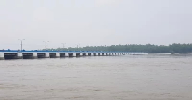 পাহাড়ি ঢলে তিস্তার পানি বিপৎসীমার ওপরে, বন্যার আশঙ্কা
