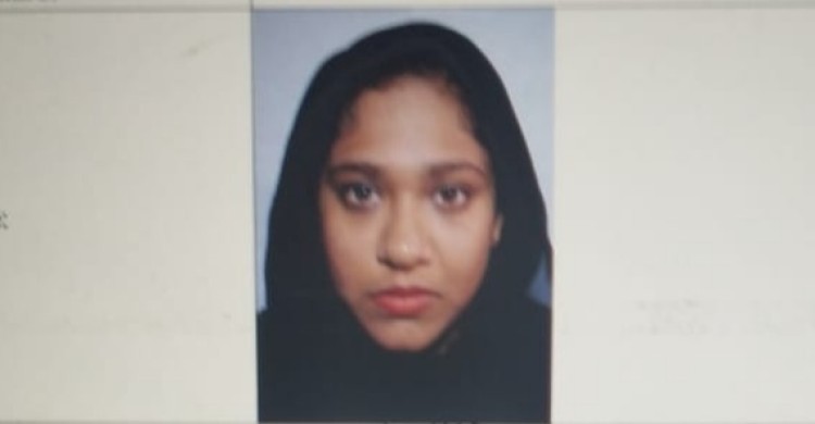 ধানমন্ডিতে আবাসিক হোটেলে নারী চিকিৎসকের গলাকাটা লাশ