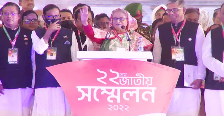 দলে নতুন নেতৃত্ব আসুক সেটাই আমি চাই: শেখ হাসিনা