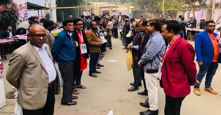 উৎসাহ-উদ্দীপনায় শুরু জাতীয় প্রেস ক্লাবের নির্বাচন