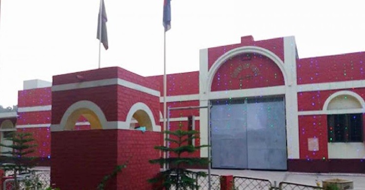 কারাগারে বসে এসএসসি দিচ্ছেন সিরাজগঞ্জের দুই পরীক্ষার্থী