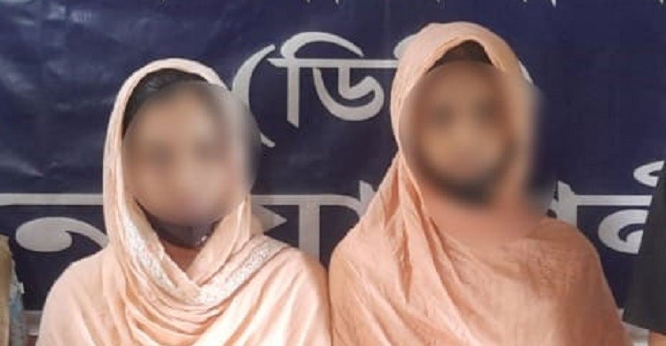 টিকটক আসক্তে ঘরছাড়া দুই বান্ধবী