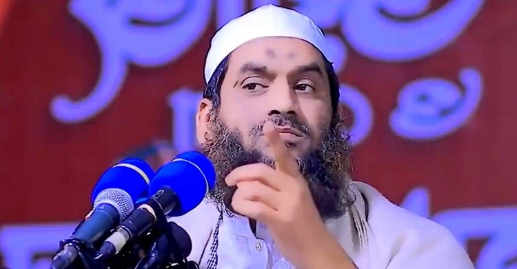মামুনুল হকের ৫ মামলায় জামিনের তিনটি স্থগিত