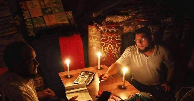 লোডশেডিং, তীব্র গরম ও গ্যাস সংকটে অতিষ্ঠ জনজীবন