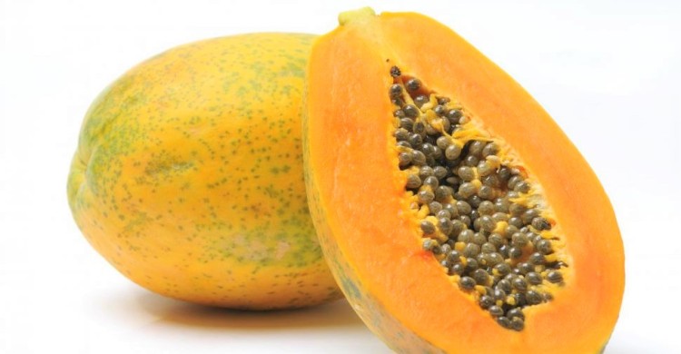 খালি পেটে পেঁপে খাওয়ার নানা উপকারিতা