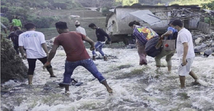 নেপালে ভারী বর্ষণে বন্যা ও ভূমিধসে হতাহত ২৬
