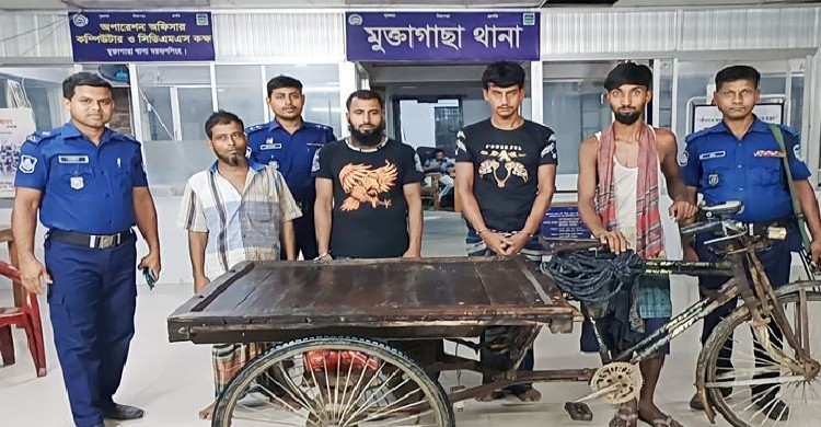 গরিবের জন‍্য দেশে আছে পুলিশ