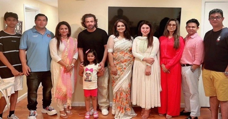 যুক্তরাষ্ট্রে একসঙ্গে দাওয়াতে গেলেন শাকিব-অপু