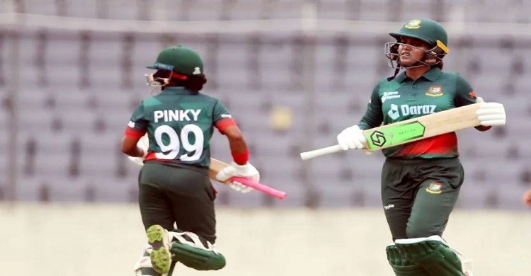 ভারতকে হারিয়ে ইতিহাস গড়ল বাংলার মেয়েরা