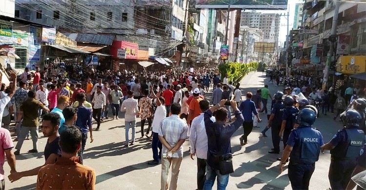 ফেনীতে পদযাত্রায় পুলিশ-বিএনপি সংঘর্ষ, সাংবাদিকসহ আহত অর্ধশত