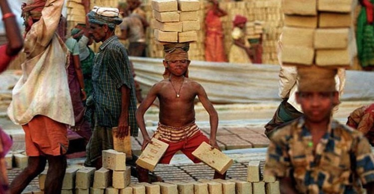 দেশে ১০ লাখ ৬৮ হাজার শিশু ঝুঁকিপূর্ণ শিশুশ্রমে নিয়োজিত