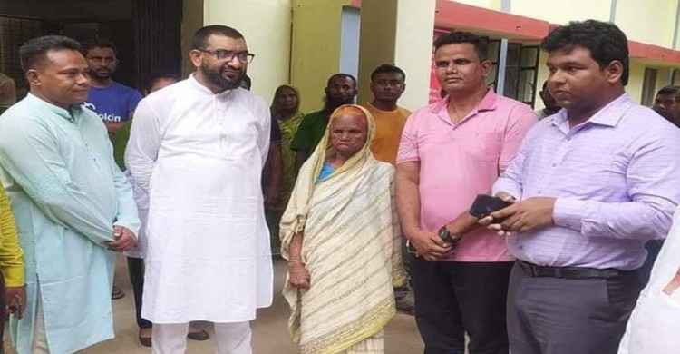 বাড়ি থেকে বের করে দেওয়া শাকিলা বেগমের ঠাঁই বৃদ্ধাশ্রমে