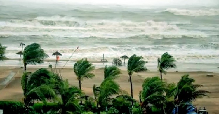 সমুদ্রবন্দরে ৩ নম্বর সতর্ক সংকেত বহাল