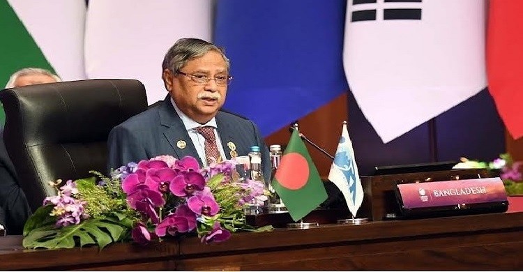 রোহিঙ্গা সংকট নিরসনে আন্তর্জাতিক সম্প্রদায়ের জরুরি পদক্ষেপ নেয়াার আহ্বান রাষ্ট্রপতির