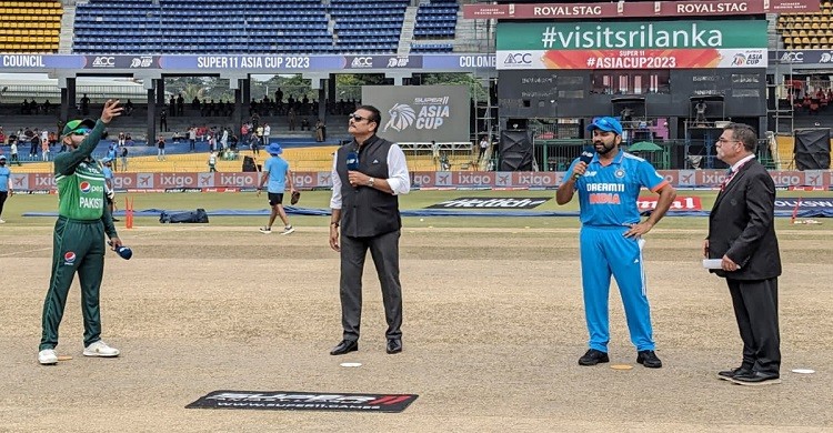 এশিয়া কাপ: টস জিতে ভারতকে ব্যাটিংয়ে পাঠাল পাকিস্তান