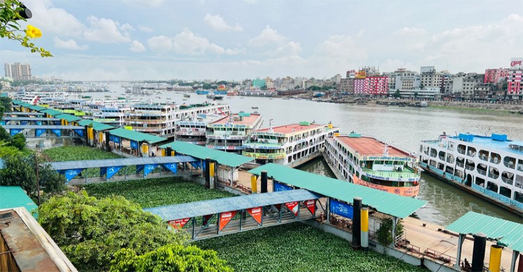 সদরঘাট থেকে লঞ্চ চলাচল শুরু