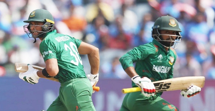 এবার সবার ব্যাটেই রান, টাইগারদের সংগ্রহ ৩০৬