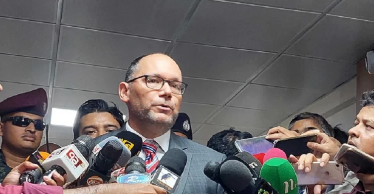 ‘আমরা কোনো রাজনৈতিক দলের পক্ষে নেই’