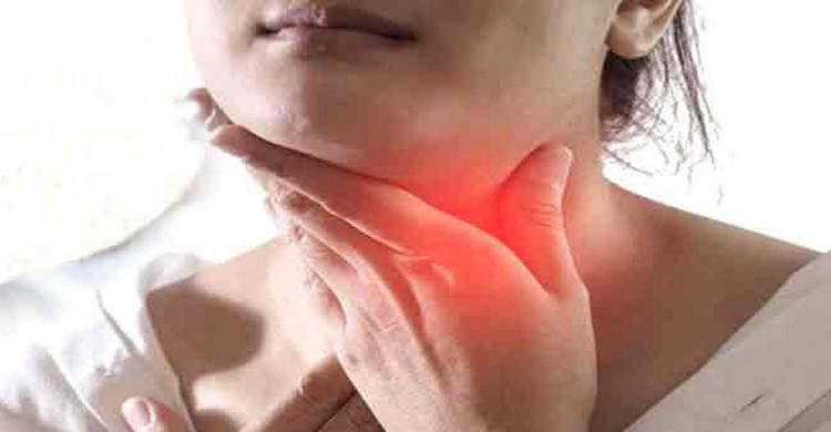 শীতে গলা ব্যথা? যেভাবে সারাবেন