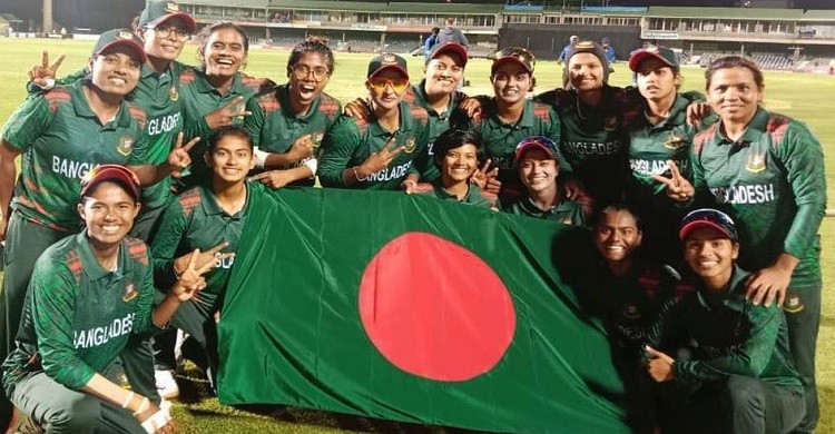 বিজয় দিবসের রাতে ঐতিহাসিক জয় পেল বাংলাদেশের মেয়েরা