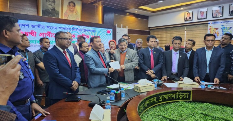 ব্রাহ্মণবাড়িয়া ছয় আসনের প্রার্থীদের মাঝে প্রতীক বরাদ্দ