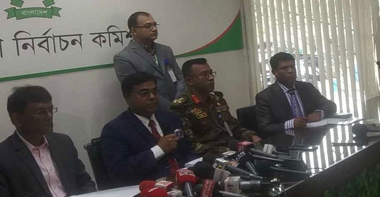 ৪ ঘণ্টায় ভোট পড়েছে ১৮.৫ শতাংশ: ইসি