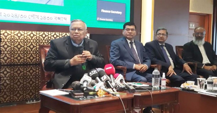 ‘অর্থনীতিতে চ্যালেঞ্জ আছে, রাতারাতি সমাধান হবে না’
