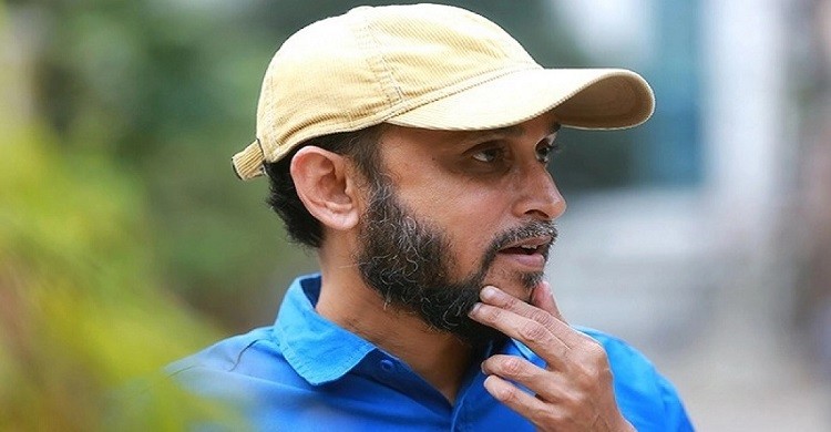 আইসিইউতে নির্মাতা মোস্তফা সরয়ার ফারুকী