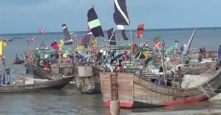 পদ্মা-মেঘনায়  দুই মাস মাছ ধরা নিষিদ্ধ