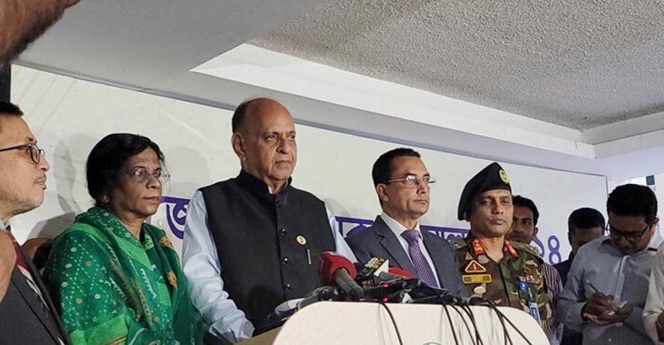 অভিযানে যেন কোনো বাধা না আসে : স্বাস্থ্যমন্ত্রী