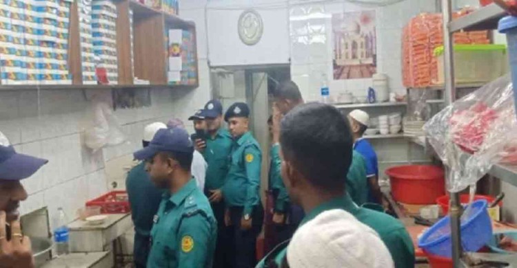 রাজধানীর বিভিন্ন রেস্টুরেন্টে সাঁড়াশি অভিযান, গ্রেপ্তার ৩৮১
