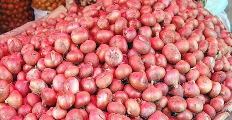 বাংলাদেশের জন্য ১৬৫০ টন পেঁয়াজ কিনছে ভারত