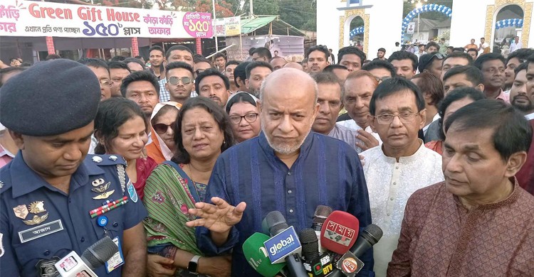 ট্রেনের ভাড়া বাড়ানো হয়নি: রেলমন্ত্রী