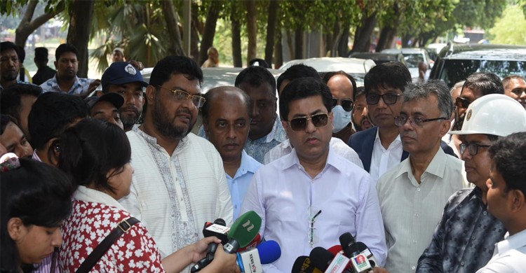 নির্মাণাধীন ভবনে লার্ভা পেলে নির্মাণ কাজ বন্ধ: মেয়র তাপস