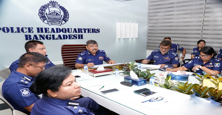 ‘নো হেলমেট, নো ফুয়েল’ বাস্তবায়নে পুলিশ কর্মকর্তাদের প্রতি নির্দেশ'