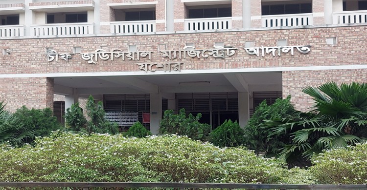আ’লীগ নেত্রীর শ্লীলতাহানির অভিযোগে আইনজীবীর বিরুদ্ধে মামলা