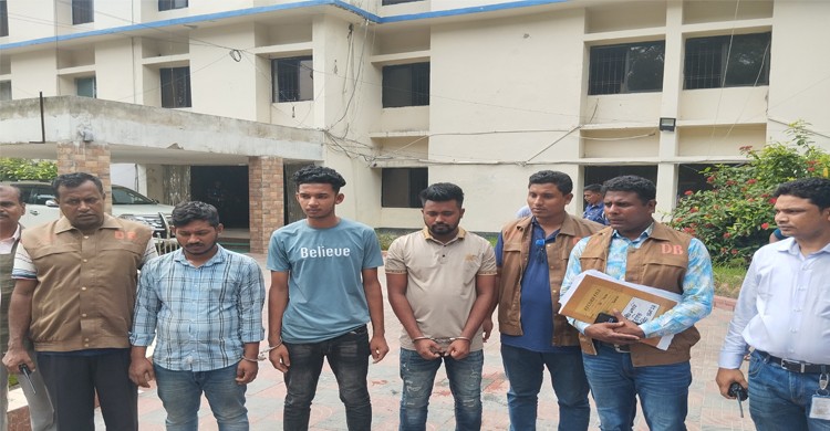 মুন্সীগঞ্জে আন্ত:জেলা ৩ ডাকাত সদস্য আটক