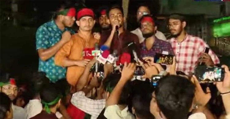 কোটা সংস্কার আন্দোলন, বৃহস্পতিবার বিকেলে ‘বাংলা ব্লকেড’