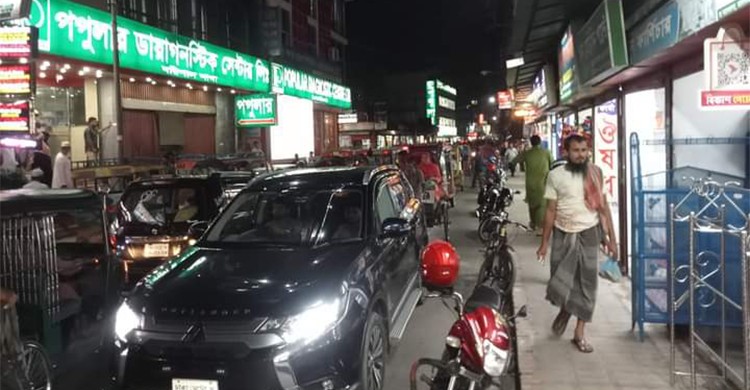 অবৈধ যানবাহনের পাশাপাশি বিষফোঁড়া ডায়াগনস্টিক সেন্টার