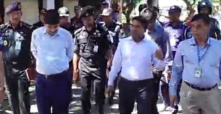 নরসিংদীর কারাগার পরিদর্শনে বিবাগীয় কমিশনার