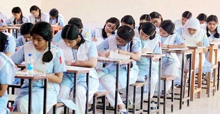 অনির্দিষ্টকালের জন্য স্থগিত এইচএসসি পরীক্ষা