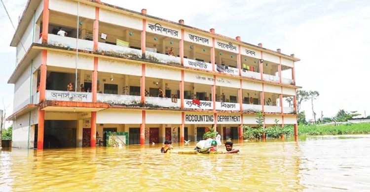 কুমিল্লার আশ্রয়কেন্দ্রে সংকট শিশুখাদ্য