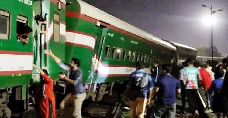 উদ্ধার পঞ্চগড় এক্সপ্রেস, ট্রেন শিডিউল বিপর্যয়ে ভোগান্তি
