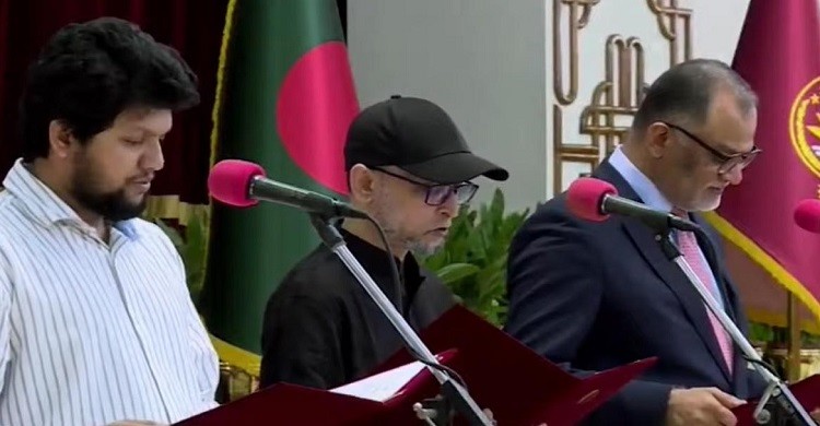শপথ নিলেন নতুন তিন উপদেষ্টা