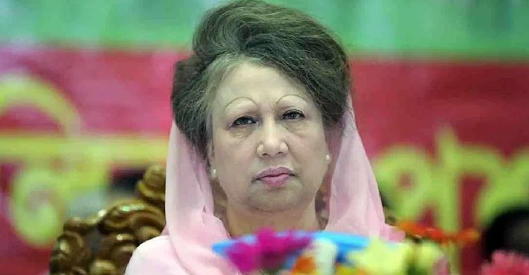 ডিসেম্বরে লন্ডন যাচ্ছেন খালেদা জিয়া
