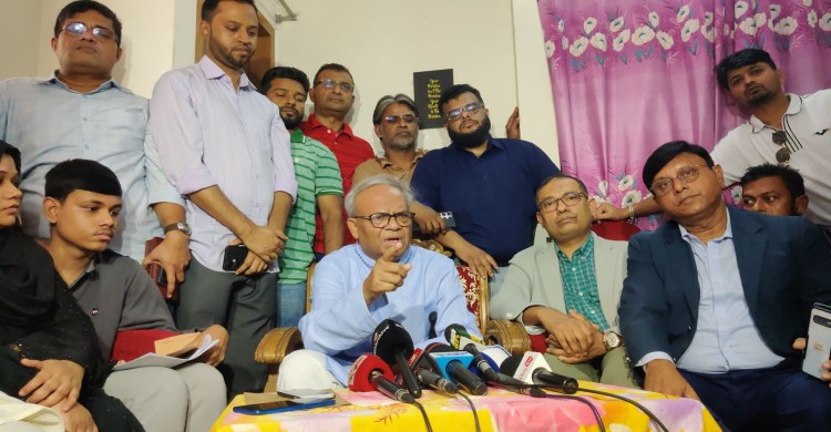 মিরপুরে শহীদ পরিবারের পাশে তারেক রহমান