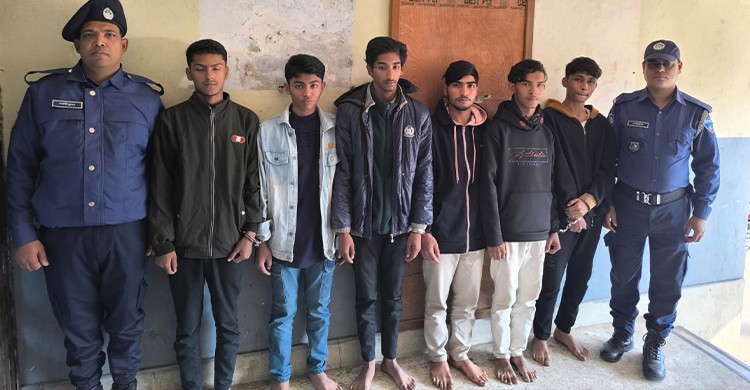 ব্রাহ্মণবাড়িয়ায় কিশোর গ্যাংয়ের ছয় সদস্য গ্রেফতার