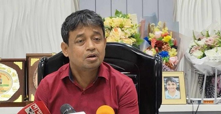 স্ত্রী-ভাইসহ সাবেক ডিবি প্রধান হারুনের বিরুদ্ধে দুদকের মামলা