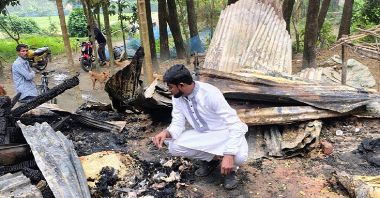 নোয়াখালীতে চুলার আগুনে দগ্ধ হয়ে স্বামী-স্ত্রীর মৃত্যু