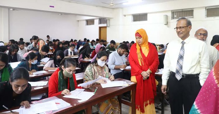 জবির কলা ও আইন অনুষদের ভর্তি পরীক্ষা আজ